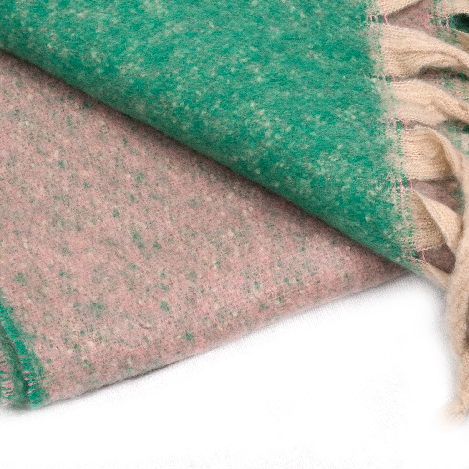 Шерстяной шарф