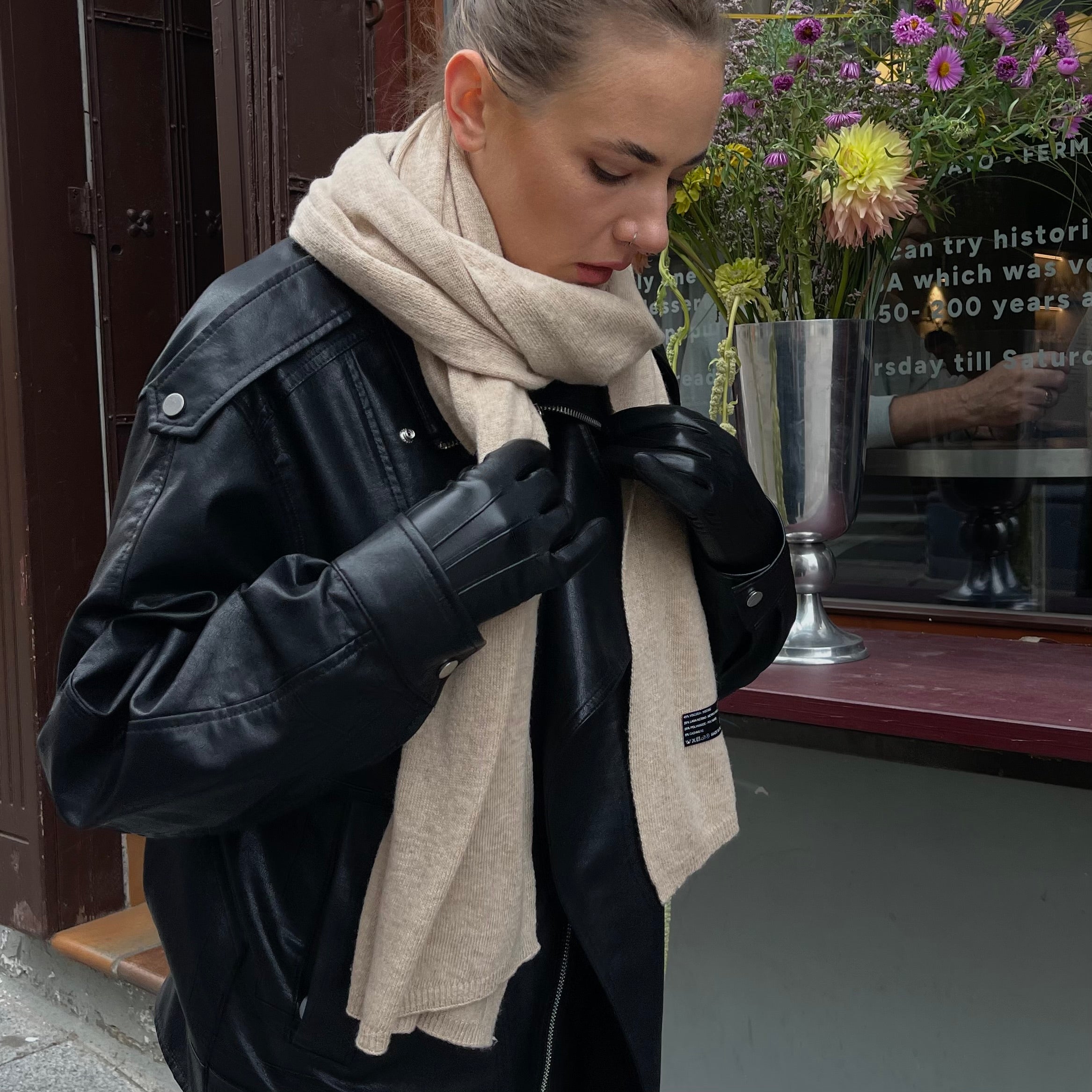 Wool scarf